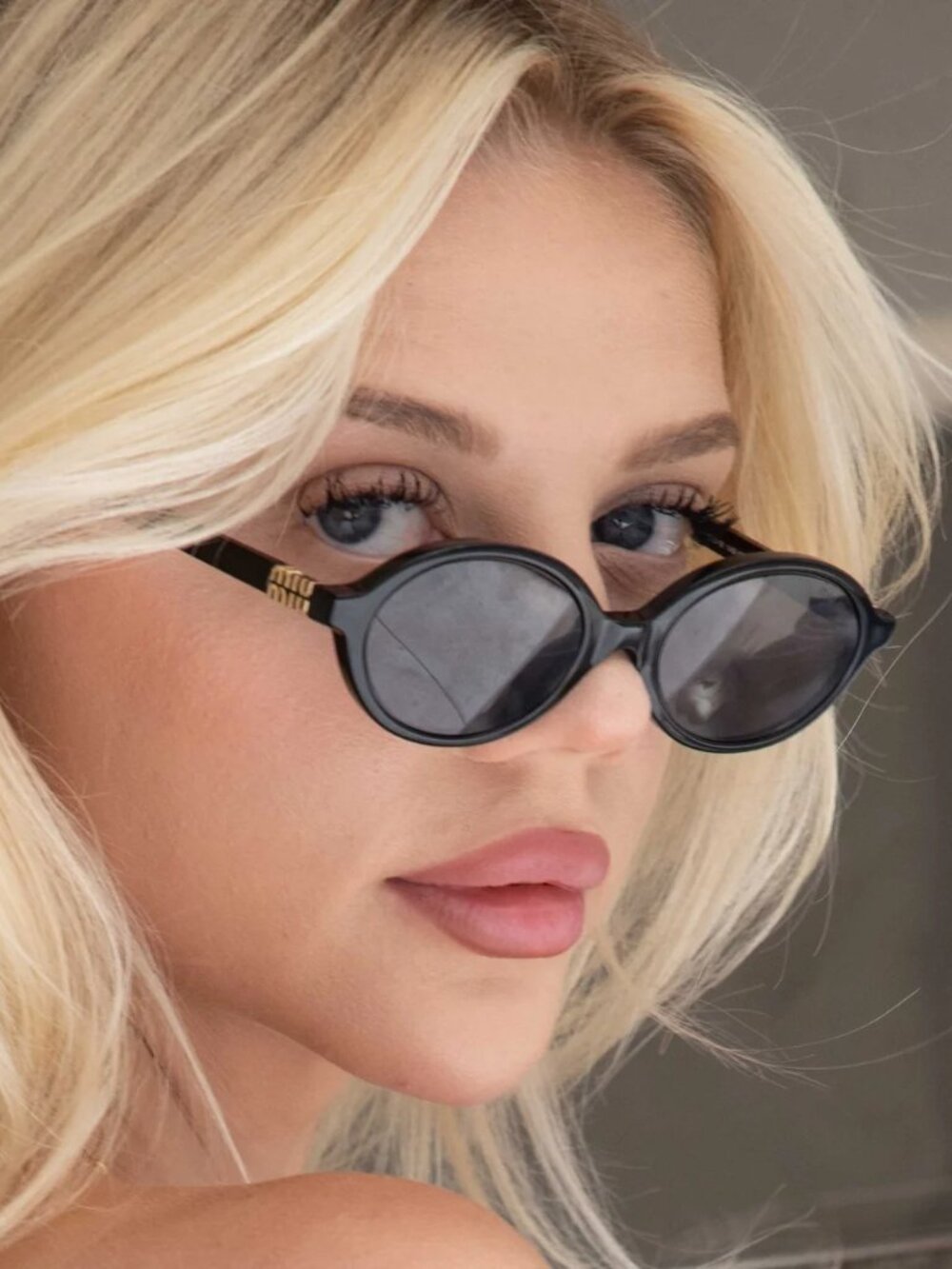 NEW MU 04ZS 1AB5S0 MIU MIU SUNGLASSES MU04ZS 1AB5S0 BLACK SMU 04ZS WOMEN - Picture 1 of 14